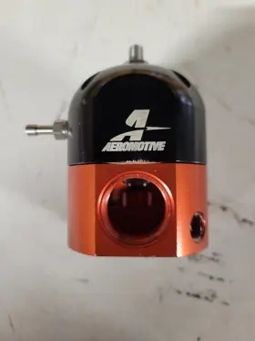 A1000 Areomotive 13204 Aeromotive Carbureted Bypass Fuel Pressure Regulator