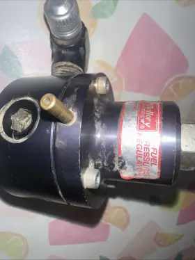 4305-m Mallory Fuel Pressure Regulator 4305m In Good Working Condition See Photos