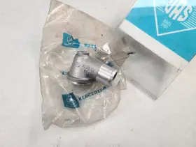 1101870226 Mercedes-benz Oil Fitting Filter To Crankcase R107 W116 W114 Nos 107en4810