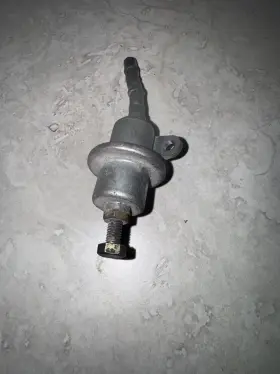 22670-rr710 Nismo Genuine Adjustable Fuel Pressure Regulator Universal 8mm Gtr 200sx